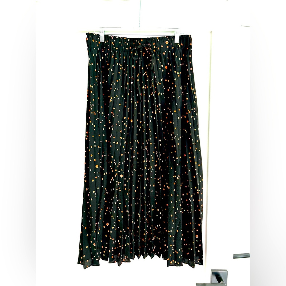 City Chic 16 Pleated Skirt Long Black Circle Patern